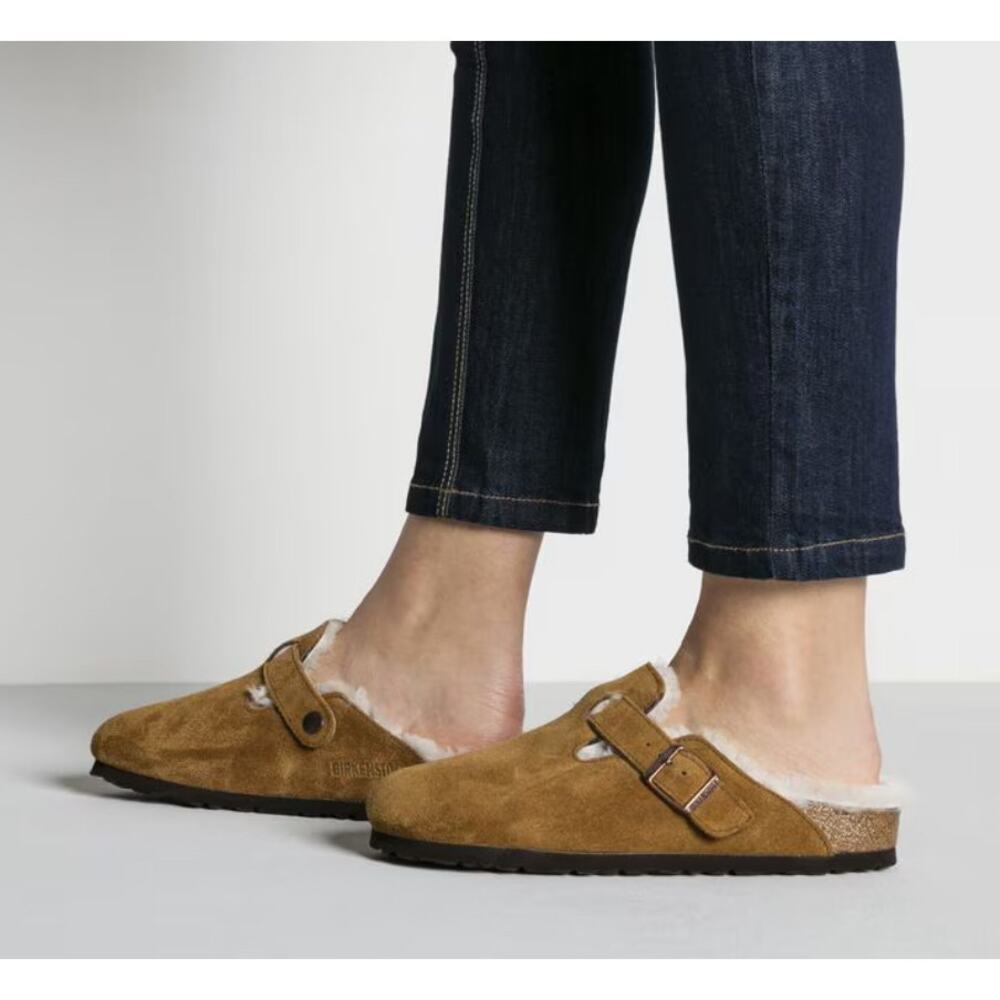 Birkenstock Suede Clog Sandals in Cognac Brown with Cream Shearling - Picture 10 of 11